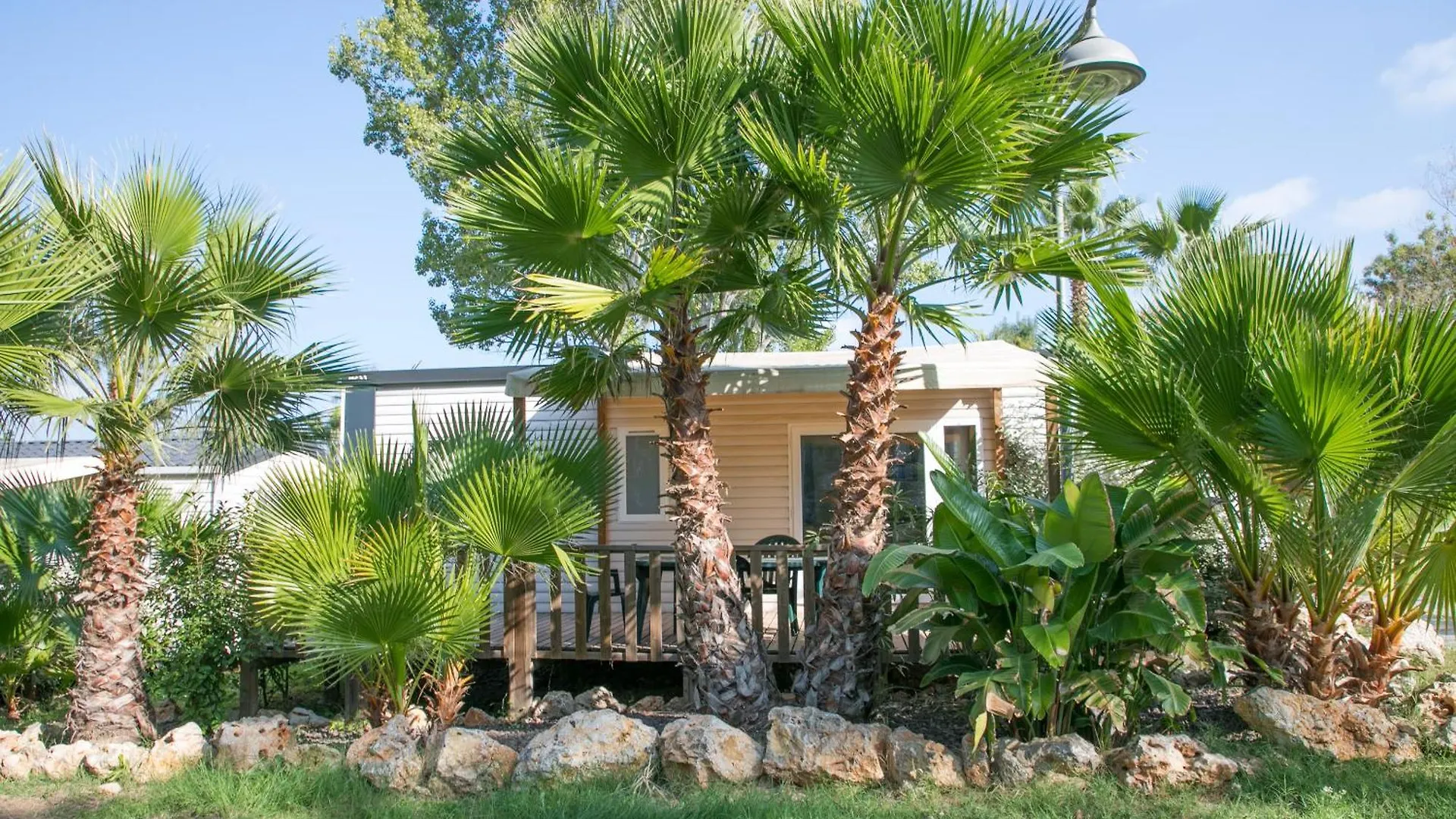 Campsite Camping Site De Gorge Vent Frejus